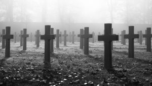 Obrazek cmentarza, symbolizujący walkę psychologów z Kościołem Katolickim i próbę zniszczenia Kościoła przez psychologię